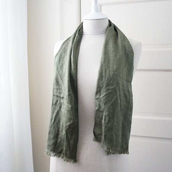 Vintage Valentino Dark Sage Green 100% Silk Scarf - Picture 4 of 12